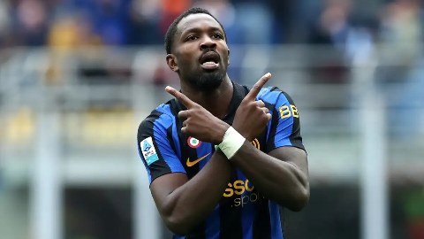 Thuram trở thành cầu thủ thứ ba của Inter ghi bàn trong ít nhất 7 trận sân nhà liên tiếp tại Serie A